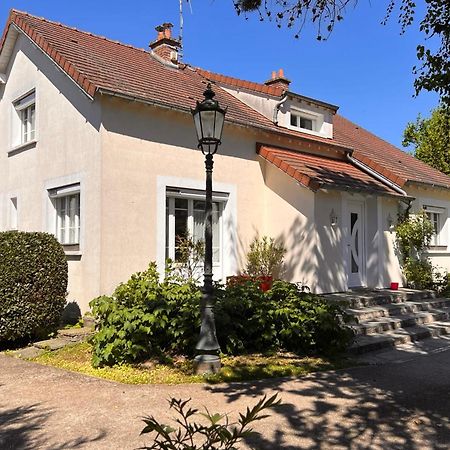 Les Sablons Villa La Houssaye-en-Brie Екстериор снимка
