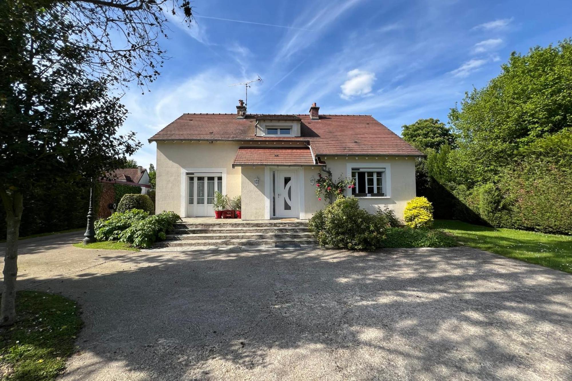 Les Sablons Villa La Houssaye-en-Brie Екстериор снимка