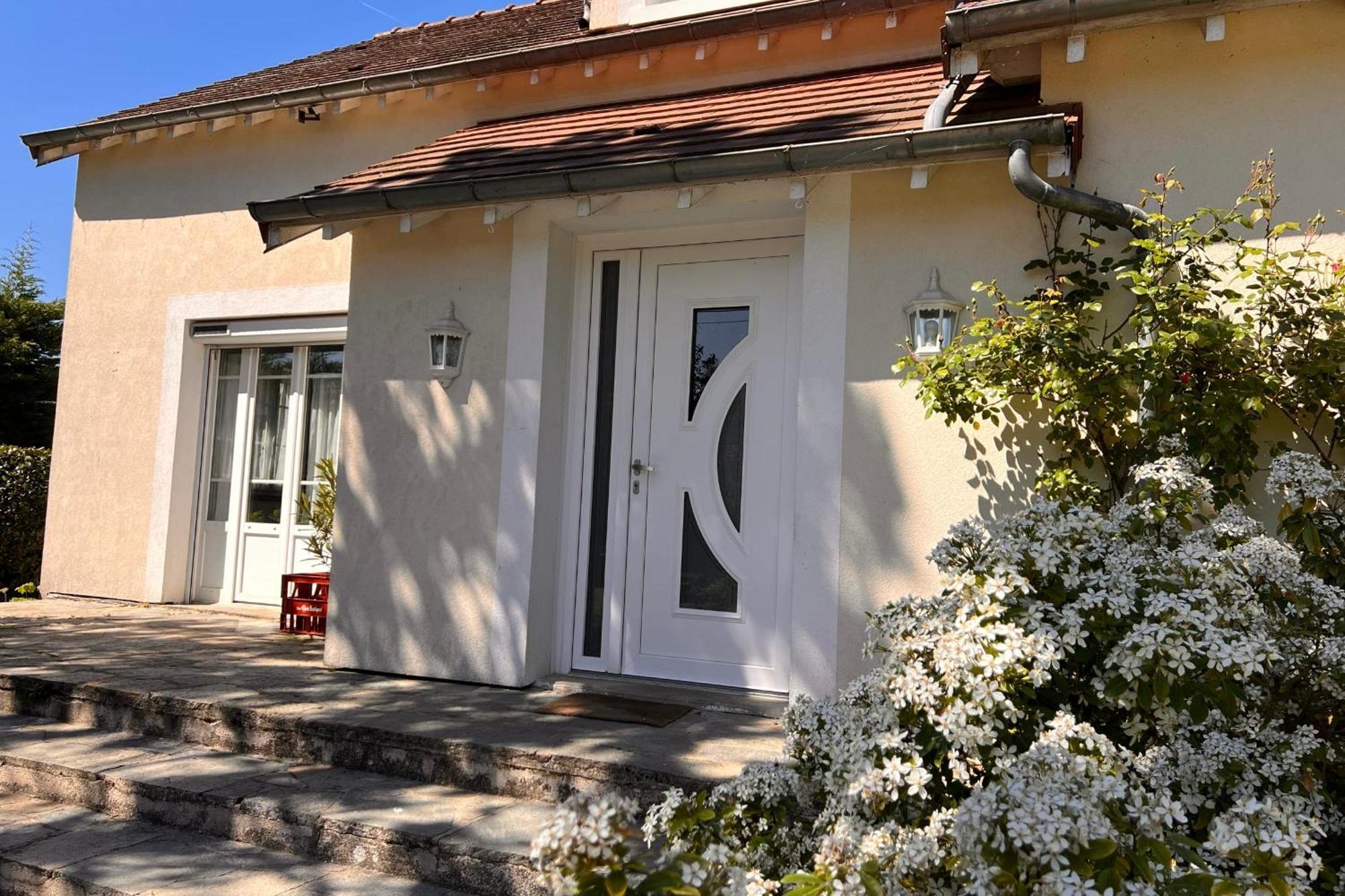 Les Sablons Villa La Houssaye-en-Brie Екстериор снимка